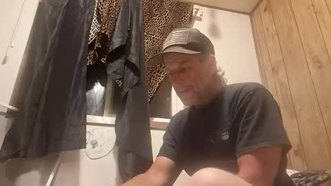 straighttoy online show from September 25, 2:32 am