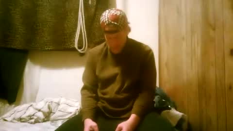 straighttoy online show from February 12, 10:56 am