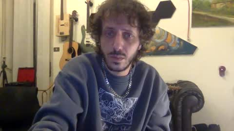 Snapshot of stratocasterluigi chatting on October 30, 5:36 pm jizzers online show from October 30, 5:36 pm