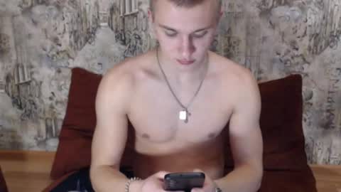 Yan online show from February 28, 9:47 pm