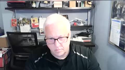 Stroking For You online show from November 18, 6:44 pm