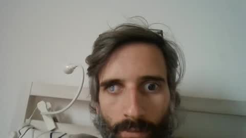 stroke1 online show from February 25, 8:48 am