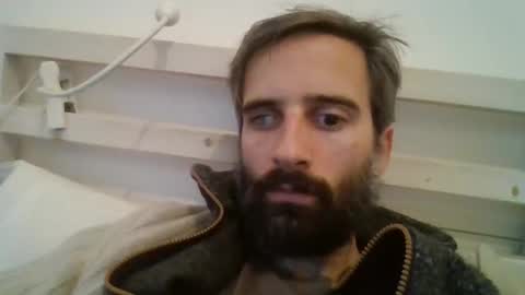 stroke1 online show from January 8, 7:24 am