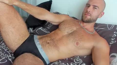 Strong Arni online show from February 5, 4:08 am