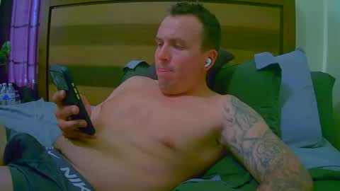 styles1003 online show from April 8, 11:24 pm