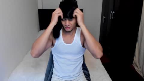 Snapshot of stylish_men chatting on September 17, 11:11 am stylish men online show from September 17, 11:11 am