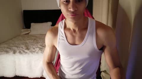 stylish man online show from March 30, 11:44 am