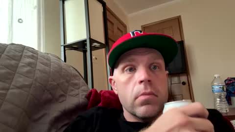 submissivebrett381 online show from April 27, 10:26 pm