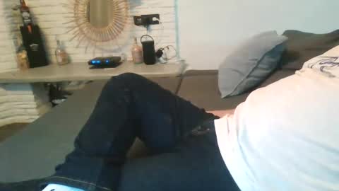 submissivguy online show from December 8, 12:30 pm