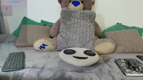 Andres-tattoos  Derek Hairy online show from September 16, 4:30 pm