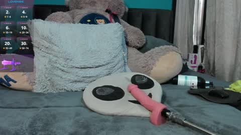 Andres-tattoos  Derek Hairy online show from January 9, 4:17 pm