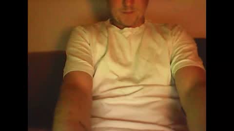 sunnygun0 online show from February 19, 4:22 pm