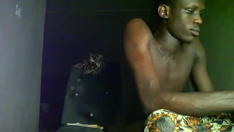 Sunnyblack2 online show from October 31, 11:24 am