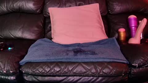 Thomas online show from January 4, 5:16 pm