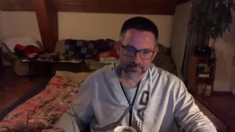 supersquirrel81 online show from March 19, 1:31 am