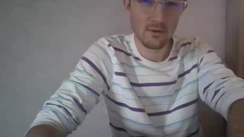 Snapshot of swarogpl chatting on January 7, 11:22 am swarogpl online show from January 7, 11:22 am