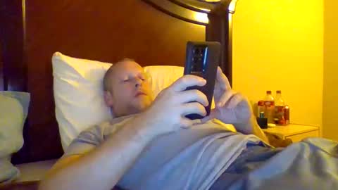 Snapshot of sweetg233 chatting on October 13, 3:18 pm sweetg233 online show from October 13, 3:18 pm
