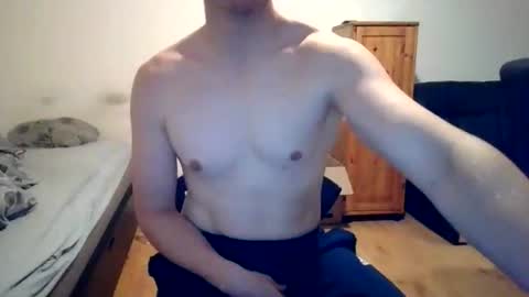 sweetguy8210 online show from October 30, 5:03 pm