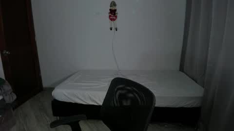 Lian online show from November 12, 4:35 pm