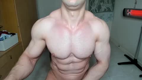 Lorenzo online show from February 18, 4:49 pm