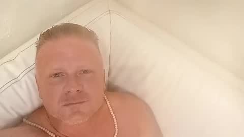 Swingrstarr online show from December 7, 1:15 am