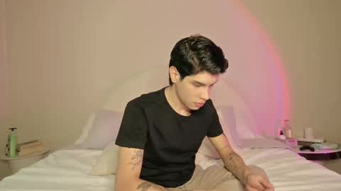 please dont tell me im im not swiss i know it is just a nickname i pick it has other meaninghttps ....... online show from February 17, 12:38 pm