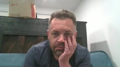 sxylegsturnmeon online show from March 1, 1:51 pm