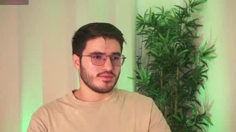 t0ny_wylie online show from April 13, 3:01 pm