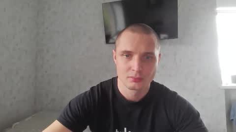 Den online show from October 21, 8:50 am