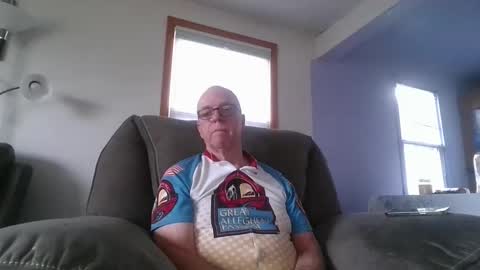 tacrunner66_ online show from February 1, 10:52 pm