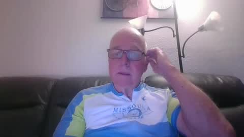 tacrunner66_ online show from September 27, 2:37 pm