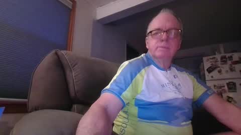 tacrunner66_ online show from February 23, 2:43 pm