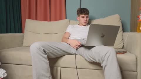 Alex online show from January 13, 6:23 pm