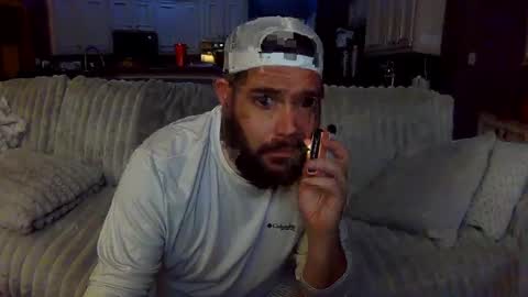 TaintNuzzler online show from October 8, 7:02 am