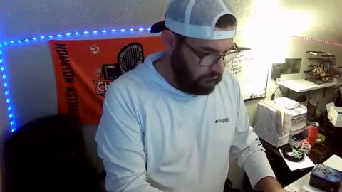 TaintNuzzler online show from October 19, 9:34 am