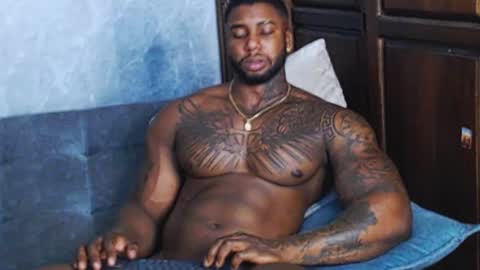 Tairon Tucke online show from December 28, 10:55 pm