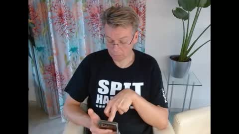 Tall daddy online show from November 28, 8:38 am