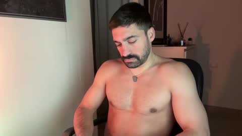 tarquit8 online show from January 12, 9:52 pm