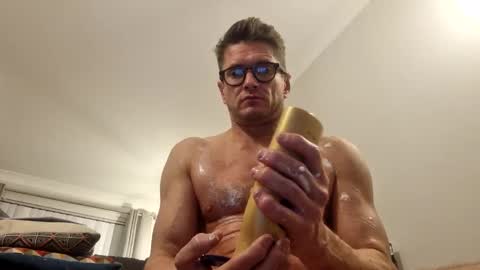 tartankingofscots online show from October 25, 2:13 am