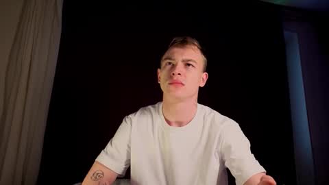 Alex but u can call me Theo online show from January 19, 7:54 am