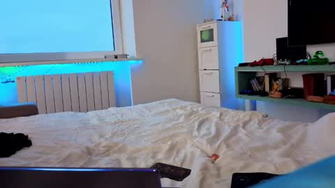 Alex but u can call me Theo online show from November 7, 5:11 am