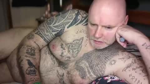 Tattooeddilf 01 online show from February 13, 1:12 am