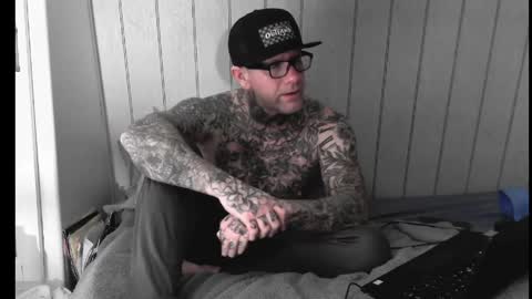 tattooedteaseme online show from April 10, 5:47 am