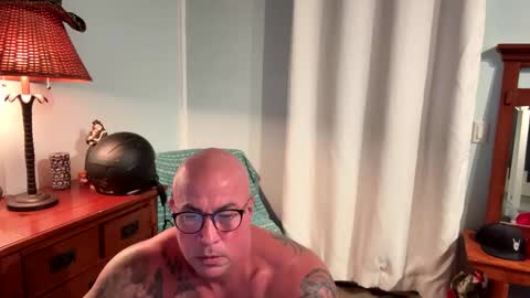 tattoosandabs online show from January 30, 5:19 am