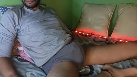 Taylor online show from February 17, 1:04 am