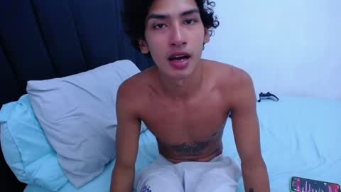 Tayron online show from February 15, 1:54 am