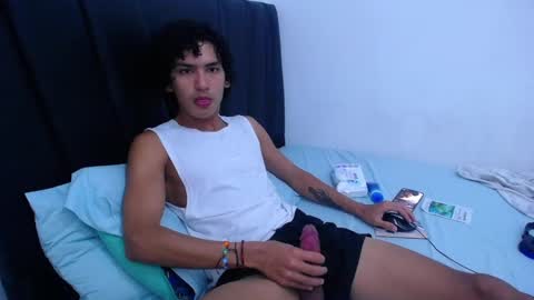 Tayron online show from February 1, 4:22 pm