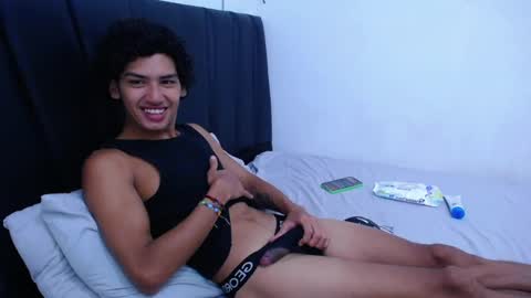 Tayron online show from February 14, 3:15 pm