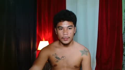 teahyun_yeongsu online show from November 27, 12:20 pm