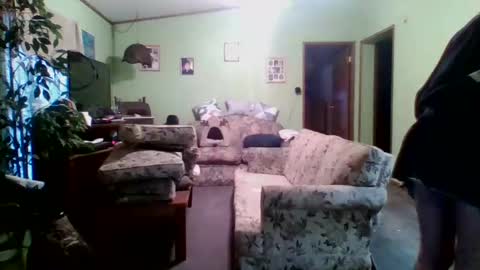 Teak online show from December 17, 9:27 pm